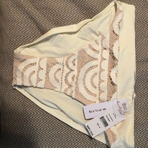 PilyQ Ivory high waist bottoms size medium